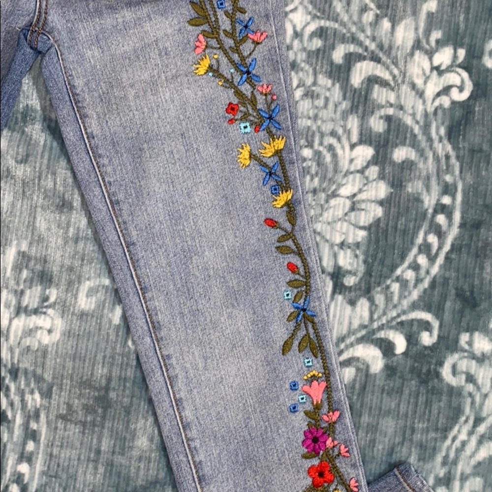 Girls Jeans - Picture 3 of 9